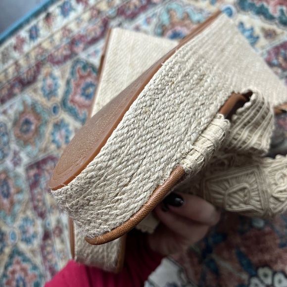 NWOB Lucky Brand crochet chunky platform espadrilles, size 8.5 - Picture 7 of 8